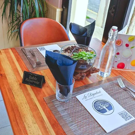 Bed & Breakfast « chez Annie » *
